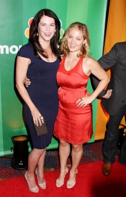 lg_nbcupfronts2010_16.jpg