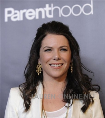 LG_Parenthood_arrivals_05.jpg